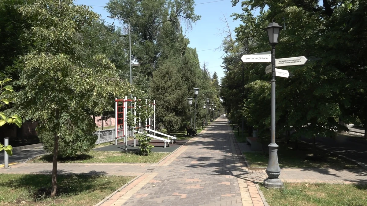 Шаг за шагом к комфорту: в Медеуском районе Алматы обновляют общественные пространства