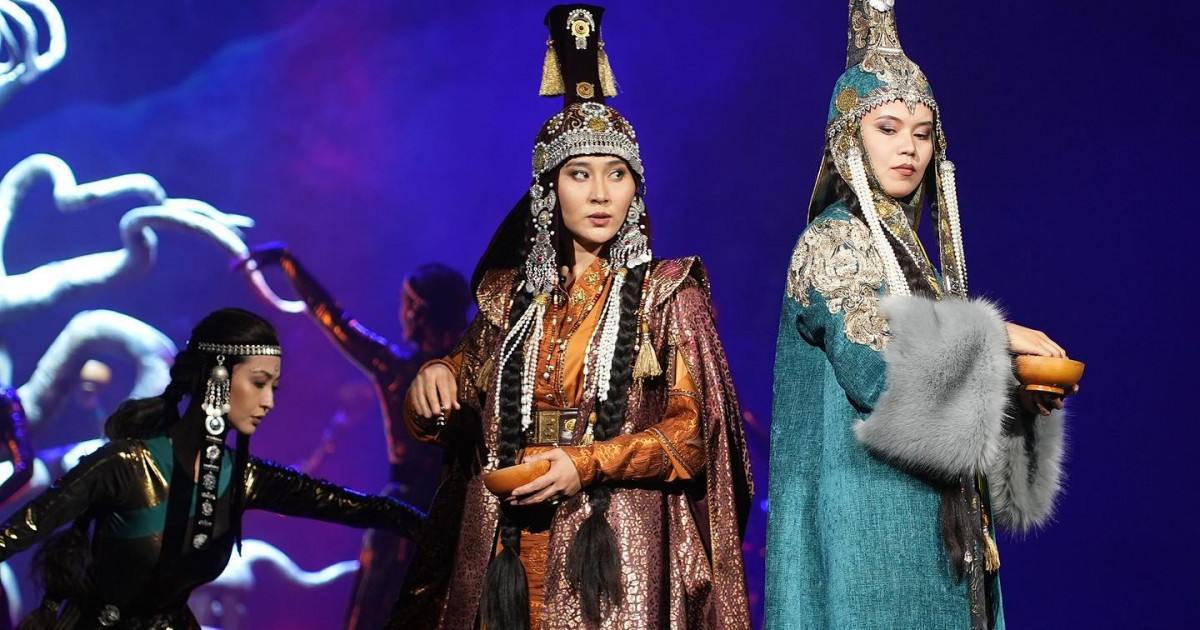  Тарихты тірілтіп, сезімді тербеген   