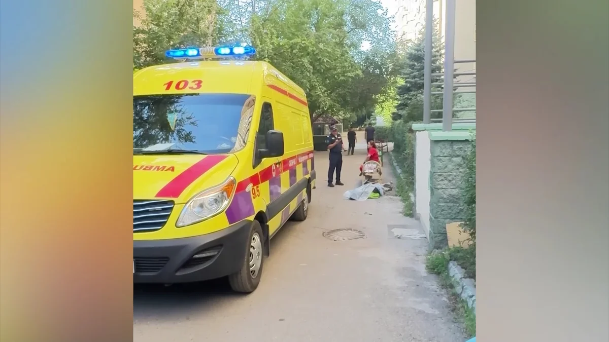 Алматылық 21 жастағы жігіт балконнан құлап қайтыс болды