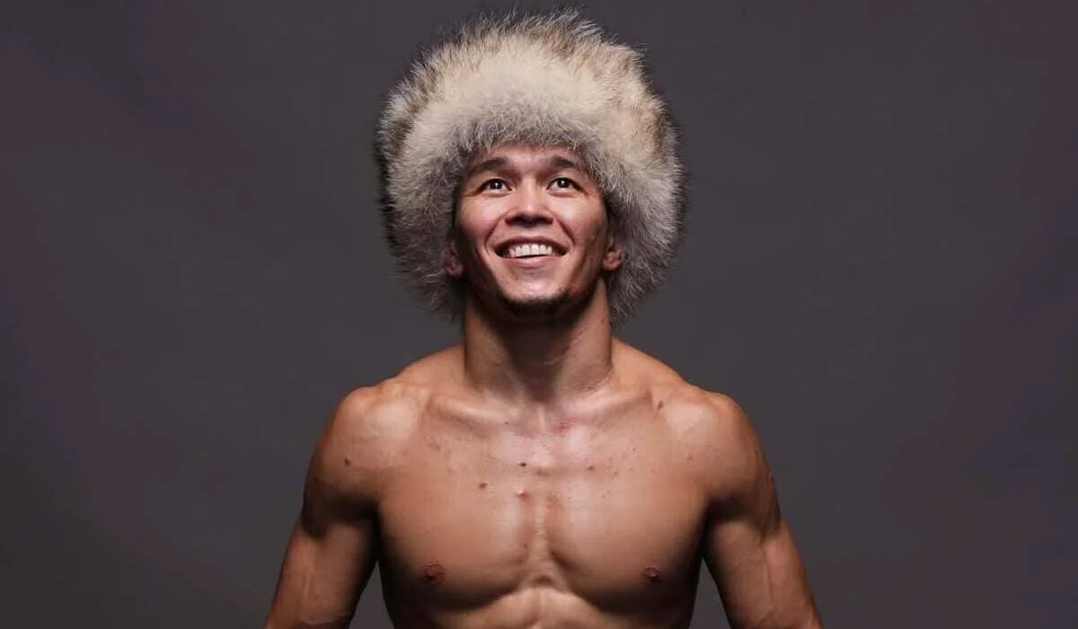 Казахстанец Асу Алмабаев дебютирует в новом промоушне