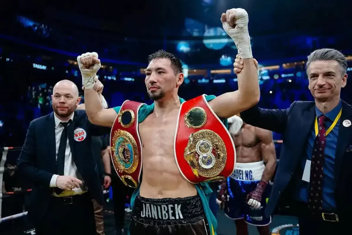 Жәнібек Әлімханұлы WBO чемпионы атағынан бас тартты