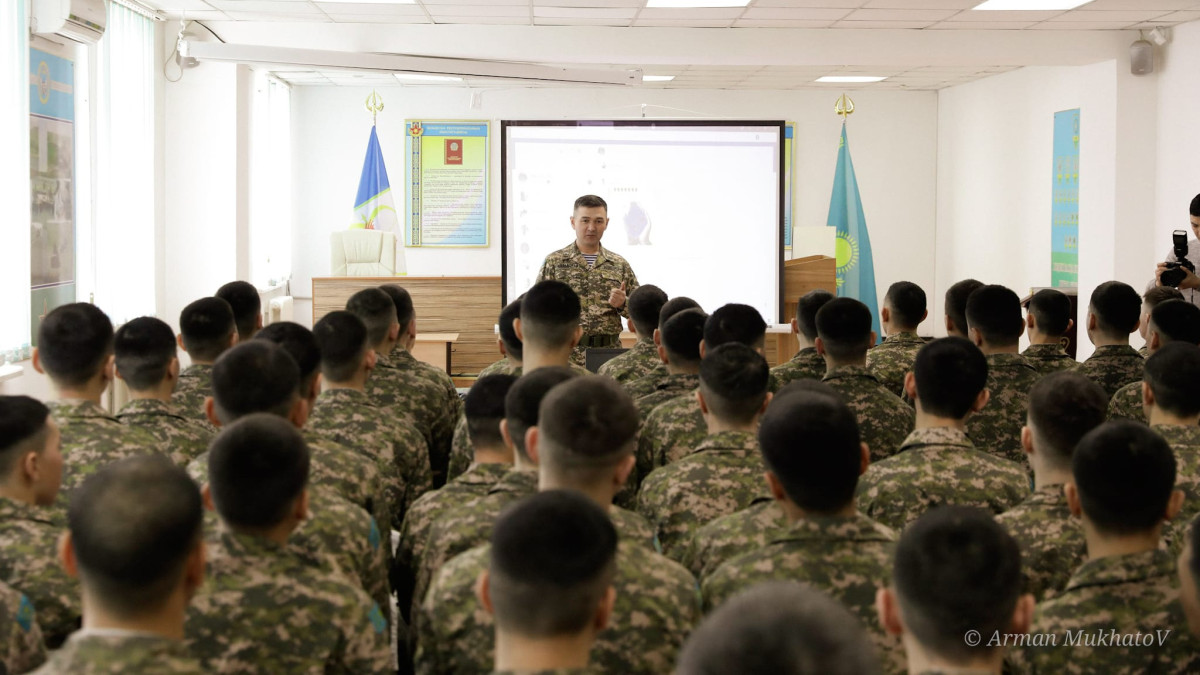 Подать документы в военный вуз теперь можно через eGov