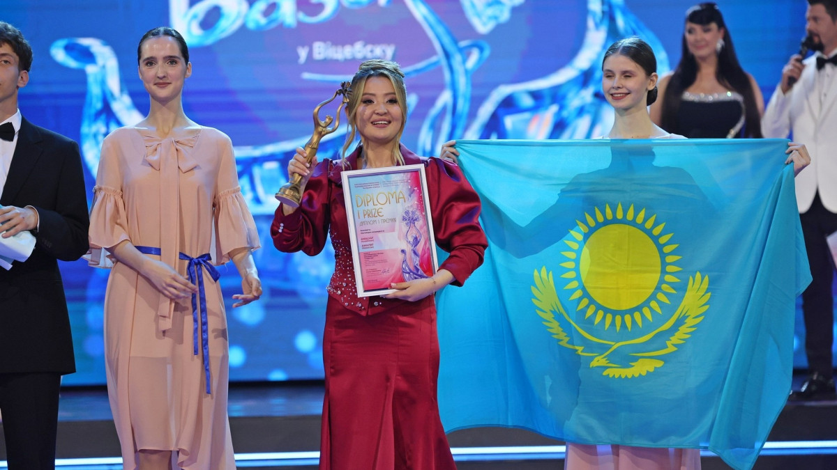 Ақерке Амалят «Славян базары» байқауында І орын иеленді: жас әнші  туралы не білеміз?
