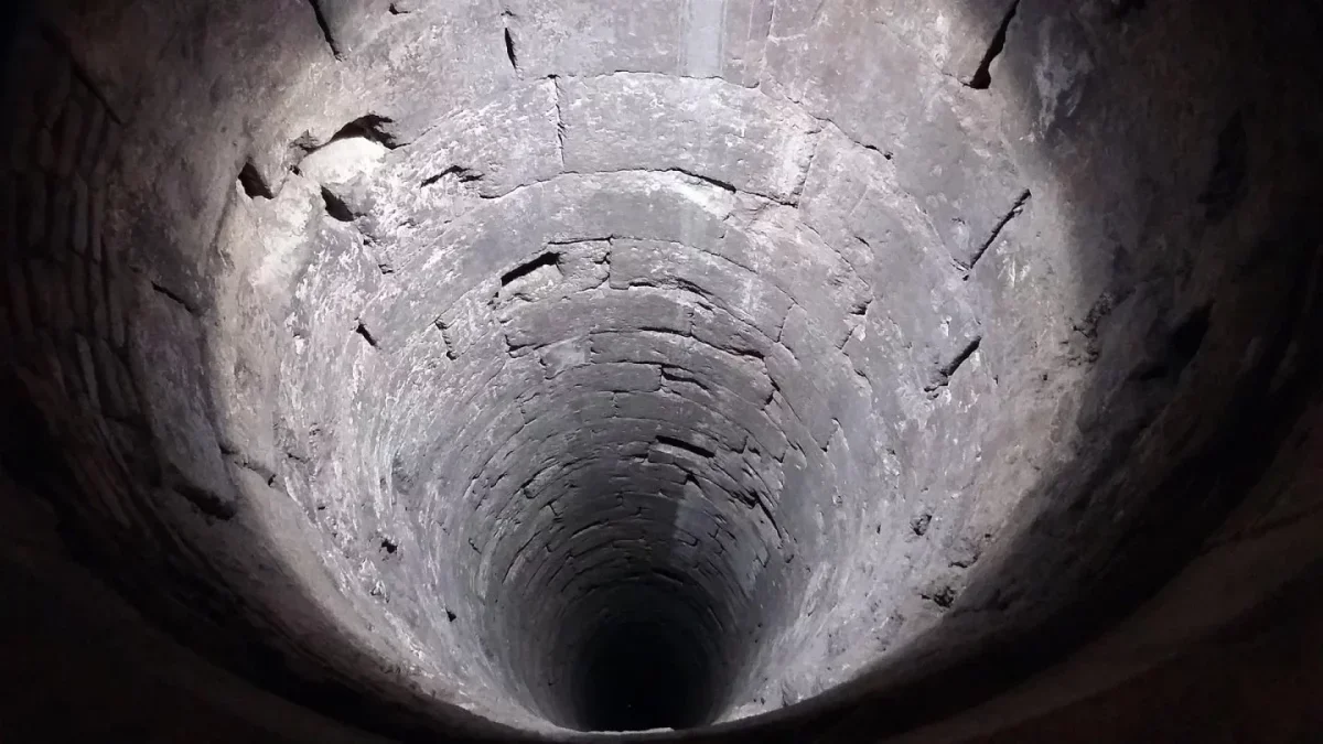Павлодар облысында кәріз құдығында газға уланып, алты адам қаза тапты