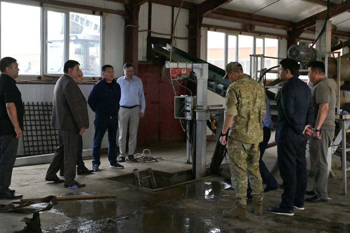 Аким Павлодарской области выехал на место гибели шести работников молочной фермы