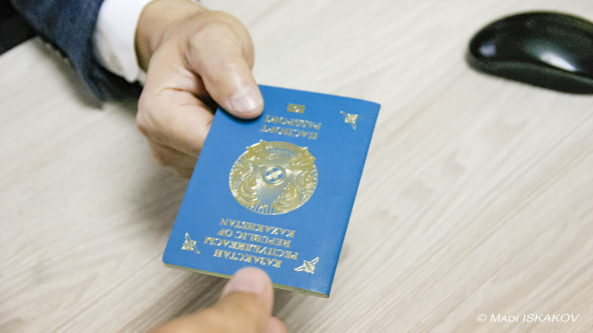 Нарушители пытались попасть  под чужими именами в Казахстан