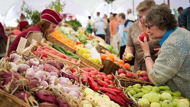 Ет, ұн және сүт: Астанада ауыл шаруашылығы жәрмеңкесі өтеді