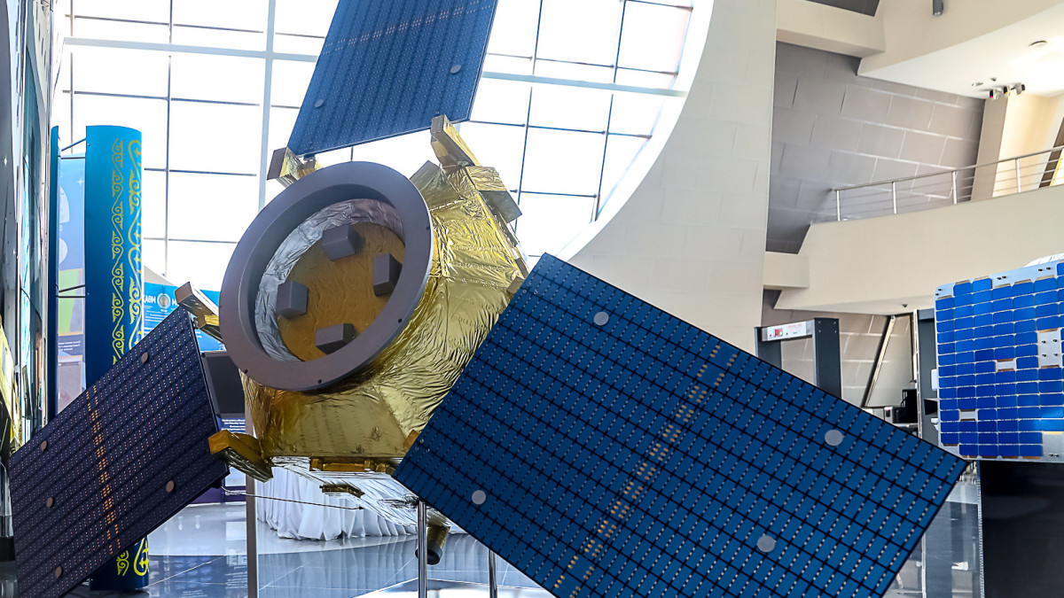 В Казахстане выделили 10,4 млрд тенге на спутник KazSat-3R для интернета в отдаленных селах