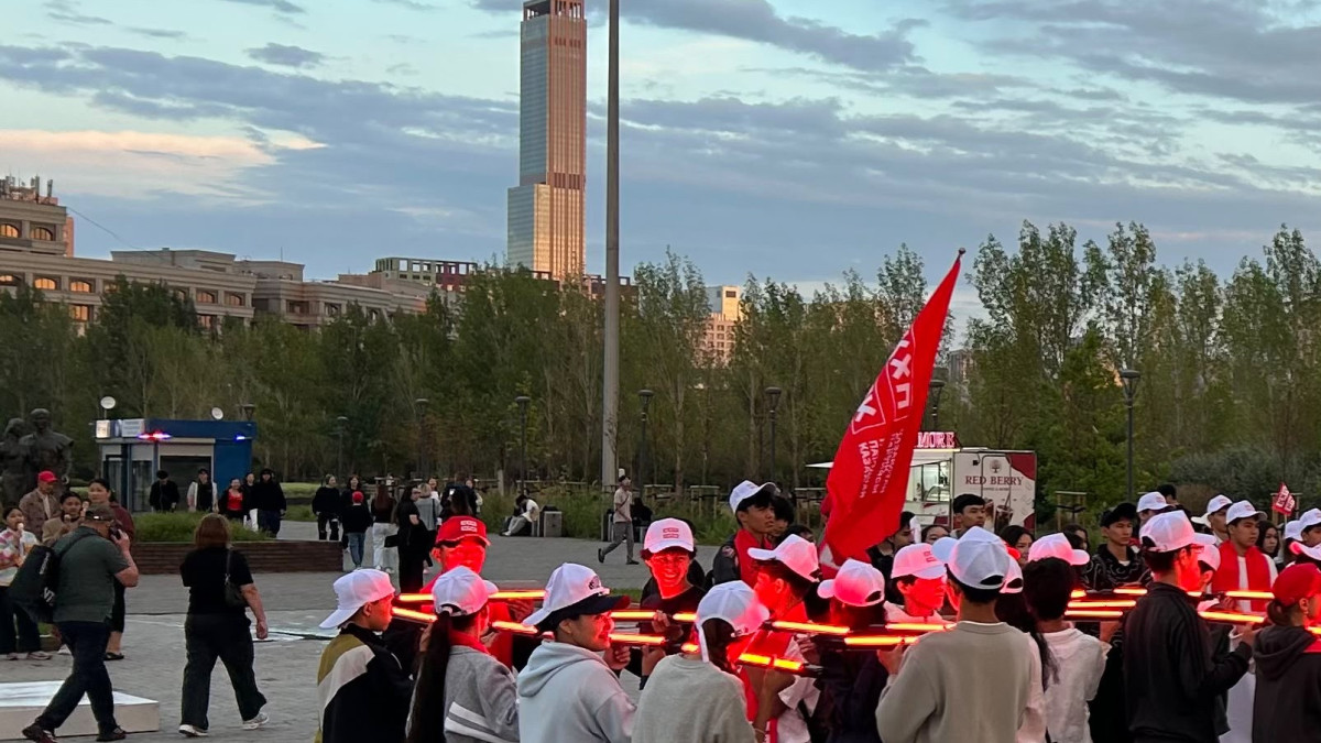 Народная партия Казахстана провела акцию в честь старта предвыборной агитации