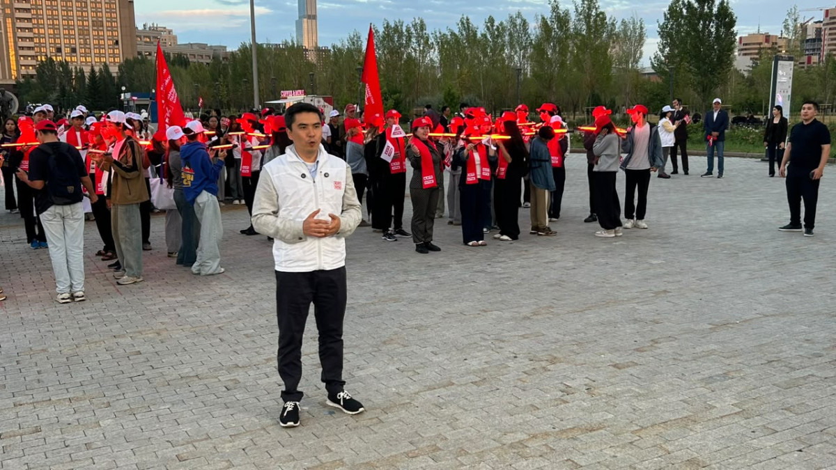 Қазақстан халық партиясы сайлауалды үгіт-насихаттың басталуына орай акция өткізді