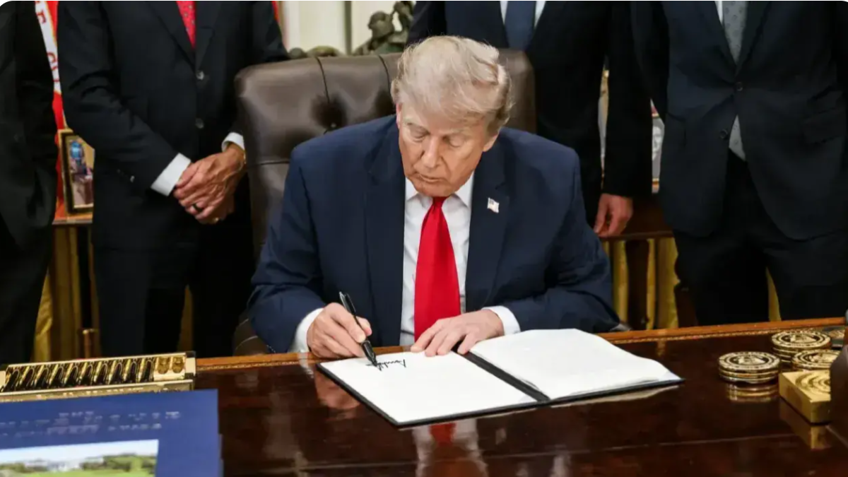Трамп Сауд Арабиясымен жасалатын ядролық келісімге жаңа шарт қойды
