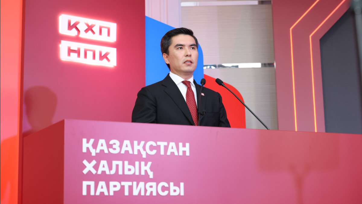 ҚХП кандидаттары Павлодар кәсіпорындарының жұмысшыларымен кездесті