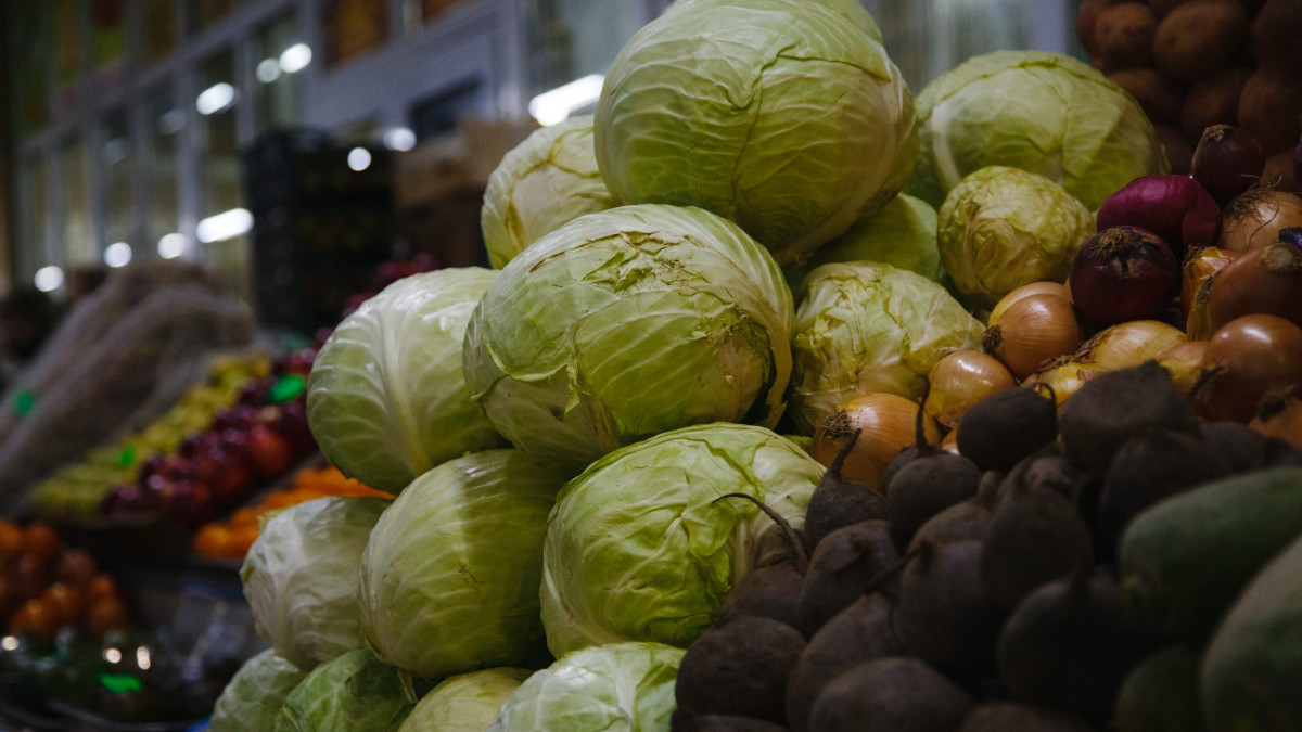 Какие продукты подешевели в Казахстане за неделю