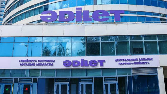 Экономист Айбар Олжай «Әділет» партиясының цифрландыру бағдарламасындағы үш негізгі бағытты атады