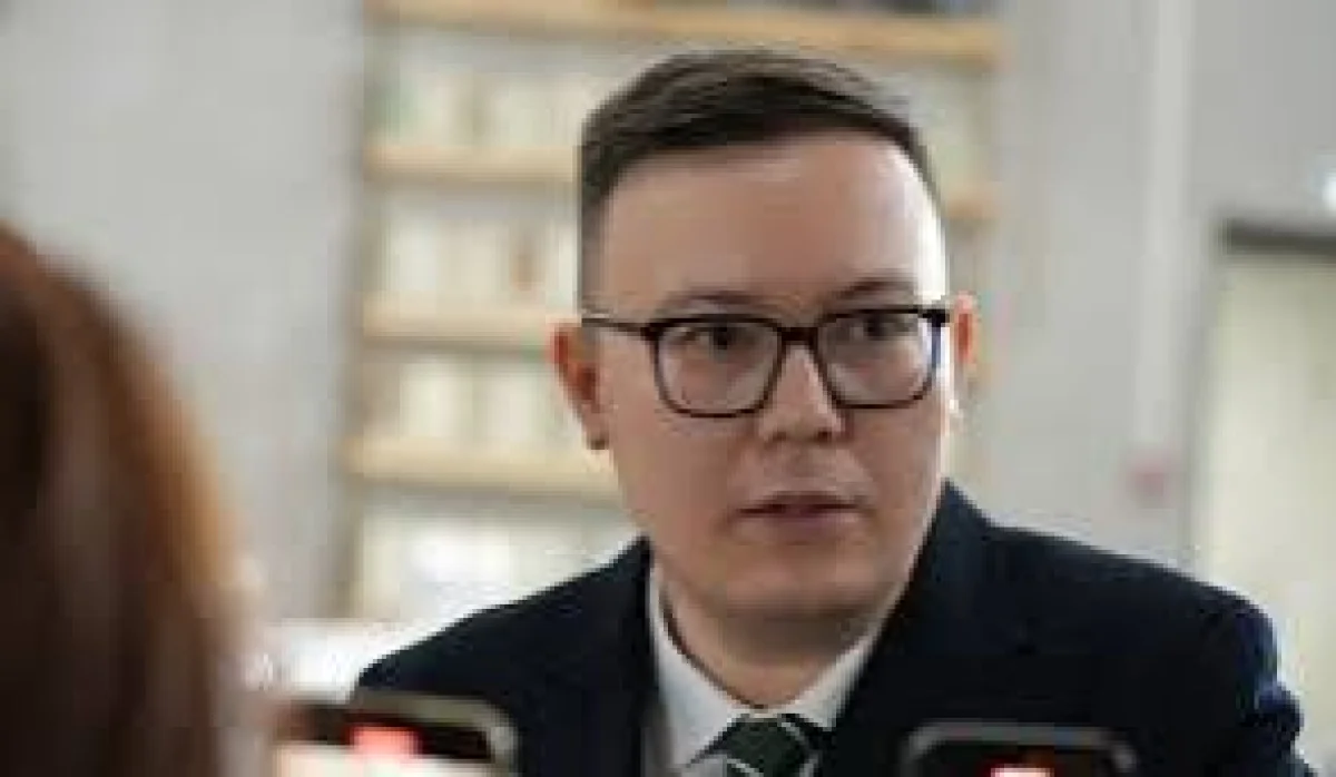 Политолог призвал законодательно ограничить демонстрацию роскоши блогеров ради защиты семьи