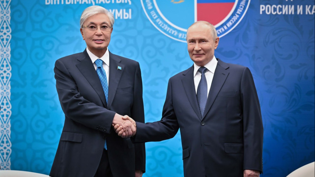 Тоқаев Путинмен кездесті
