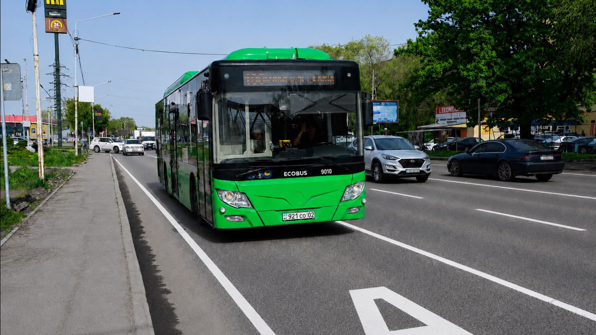 Три автобусных маршрута в Алматы начнут ходить по-новому