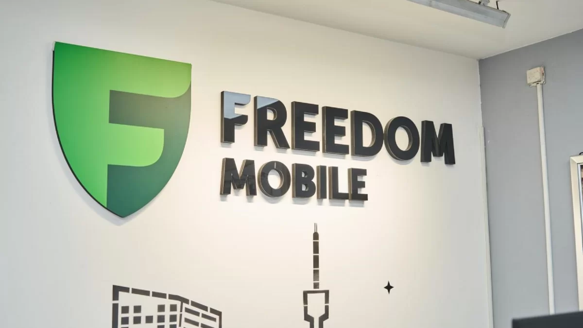 Freedom Mobile заподозрили в использовании ИИ после рекламы на казахском языке