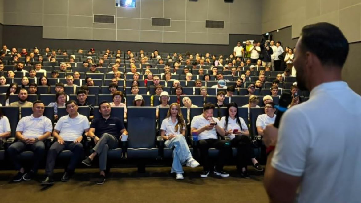 «Өндіріс өссе – өңір өркендейді»: Respublica Шығыс Қазақстандағы кәсіпорын ұжымымен кездесті