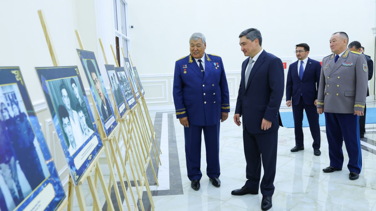 Тоқтар Әубәкіров 80 жаста: Президент тұңғыш ғарышкерді мерейтойымен құттықтады