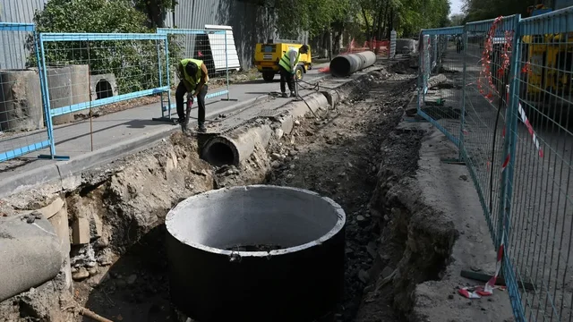 Алматының Жетісу ауданында коммуналдық желілер жаңарып жатыр