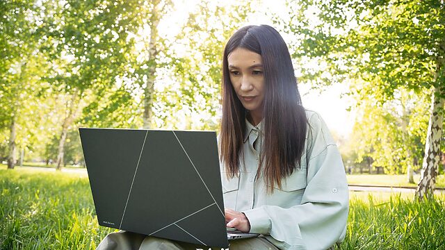 Қазақстанда әйелдердің көбі қай салада жұмыс істейді? Статистика