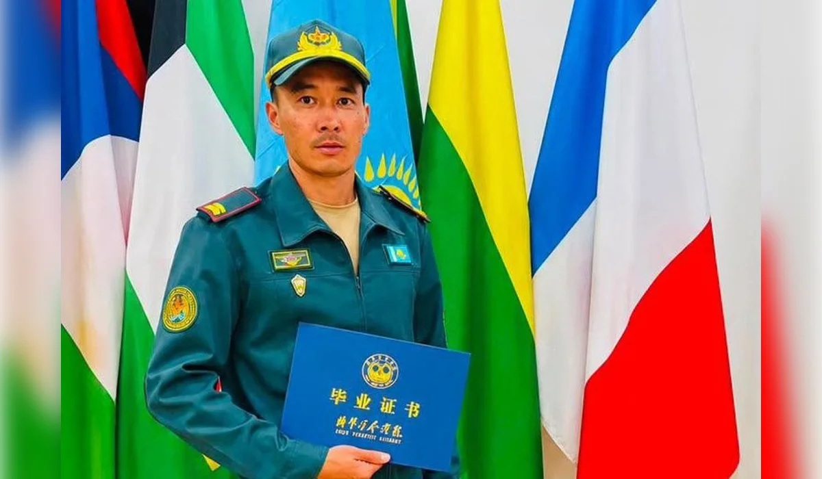 Қазақстандық мерген Қытайдың әскери академиясын үздік аяқтады