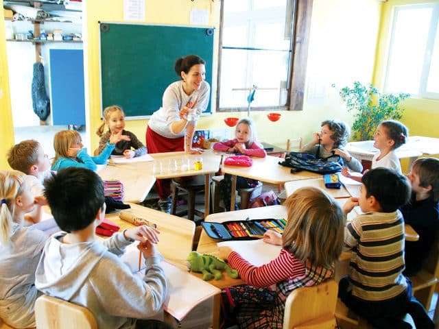 «Уходит в запои после обеда»: суд признал ложными обвинения в адрес учительницы