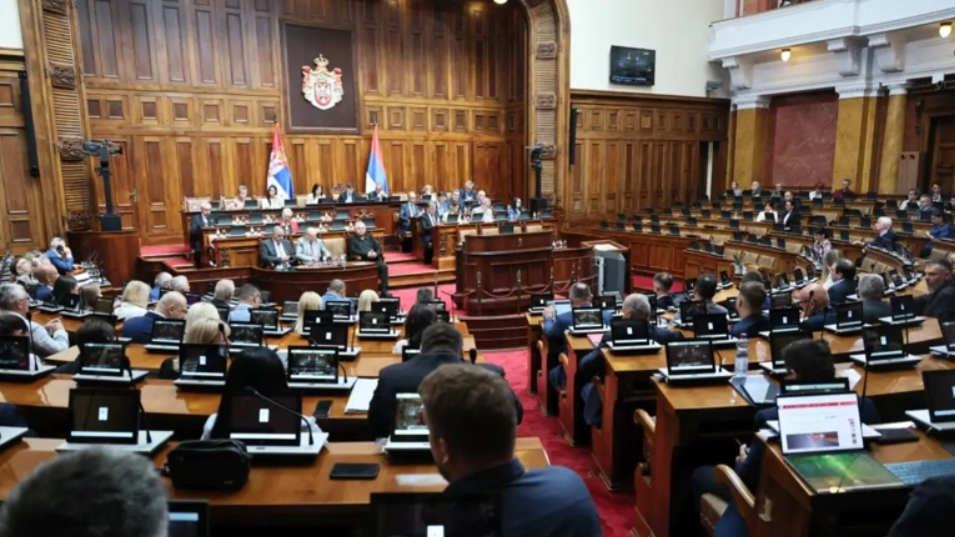 Сербия парламенті үкіметке сенімсіздік білдіру туралы ұсынысты қабылдамады