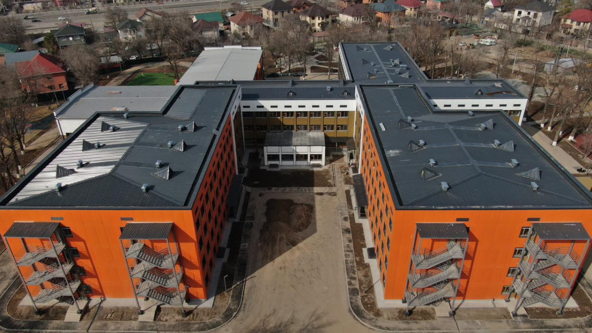 В Алматы готовят к открытию сразу несколько объектов образования