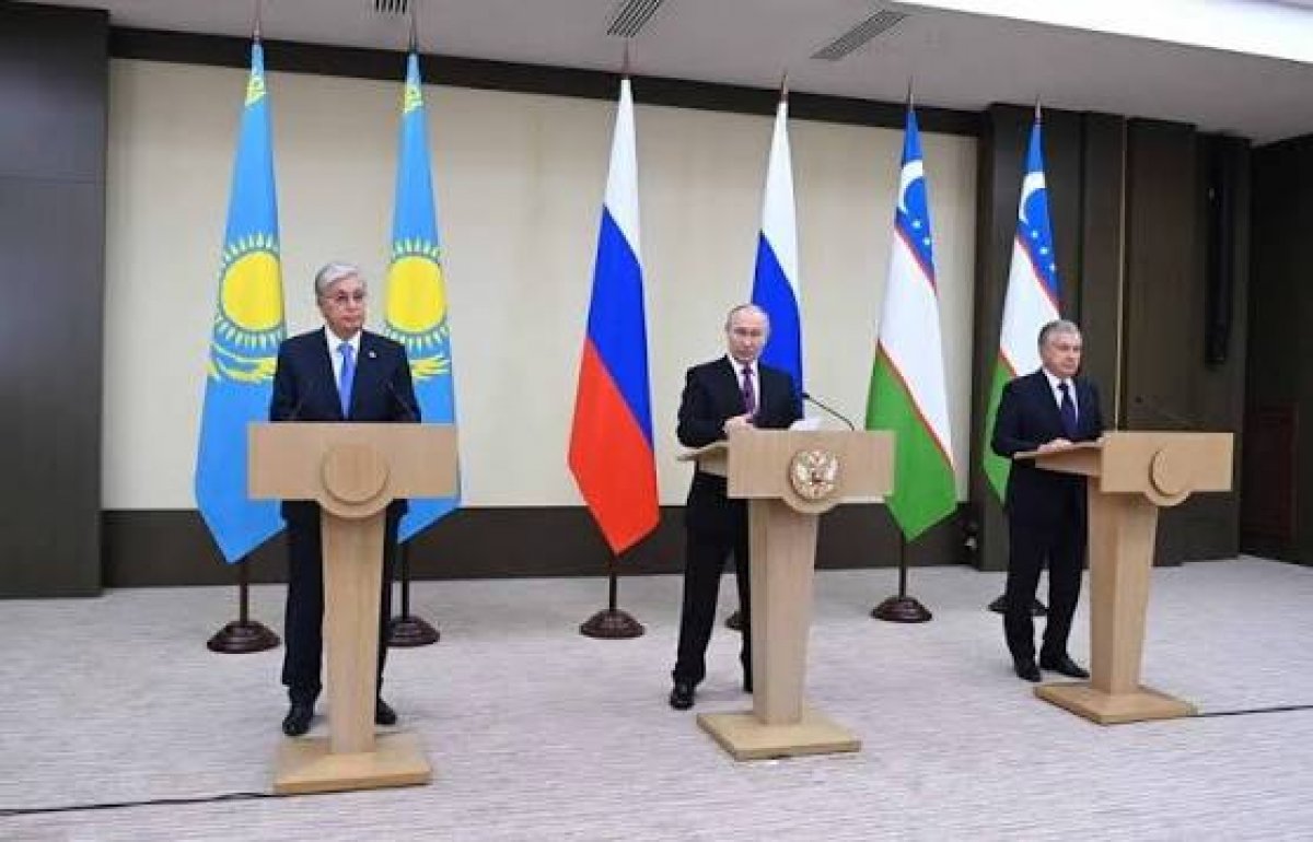 Путин Қазақстан және Өзбекстанмен әскери-техникалық ынтымақтастық туралы келісімдерді қайта қарауды тапсырды