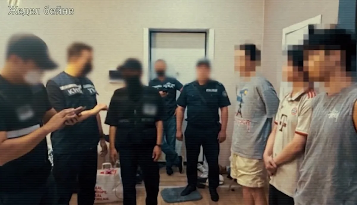 Қазақстанда алаяқтық колл-орталыққа қатысы бар 14 Корея азаматы ұсталды