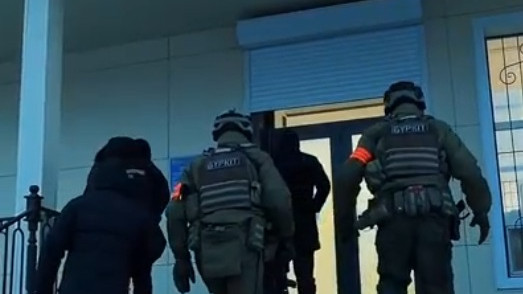 150 дропперов и 120 млн тенге ущерба: сеть пособников мошенников раскрыли в Актобе