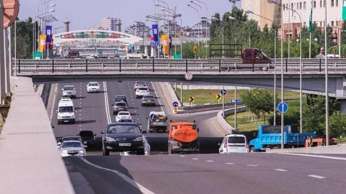 Почему автобусы проезжают мимо популярной остановки в Астане