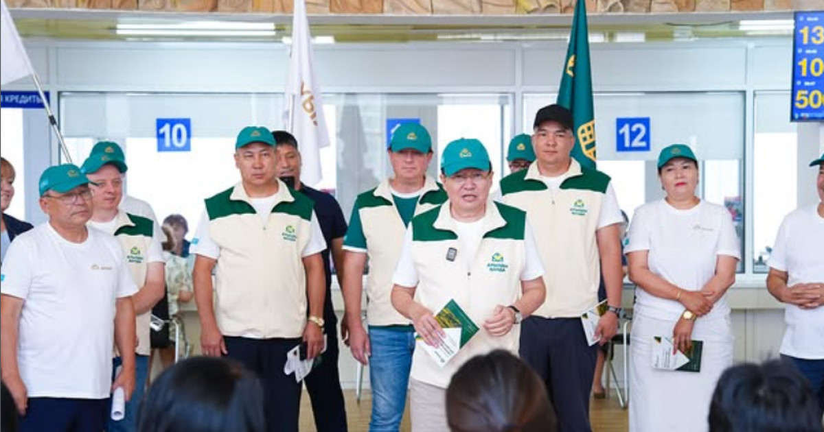  «Ауыл» партиясының өкілдері Қостанайдағы «Қазпошта» ұжымымен кездесті 