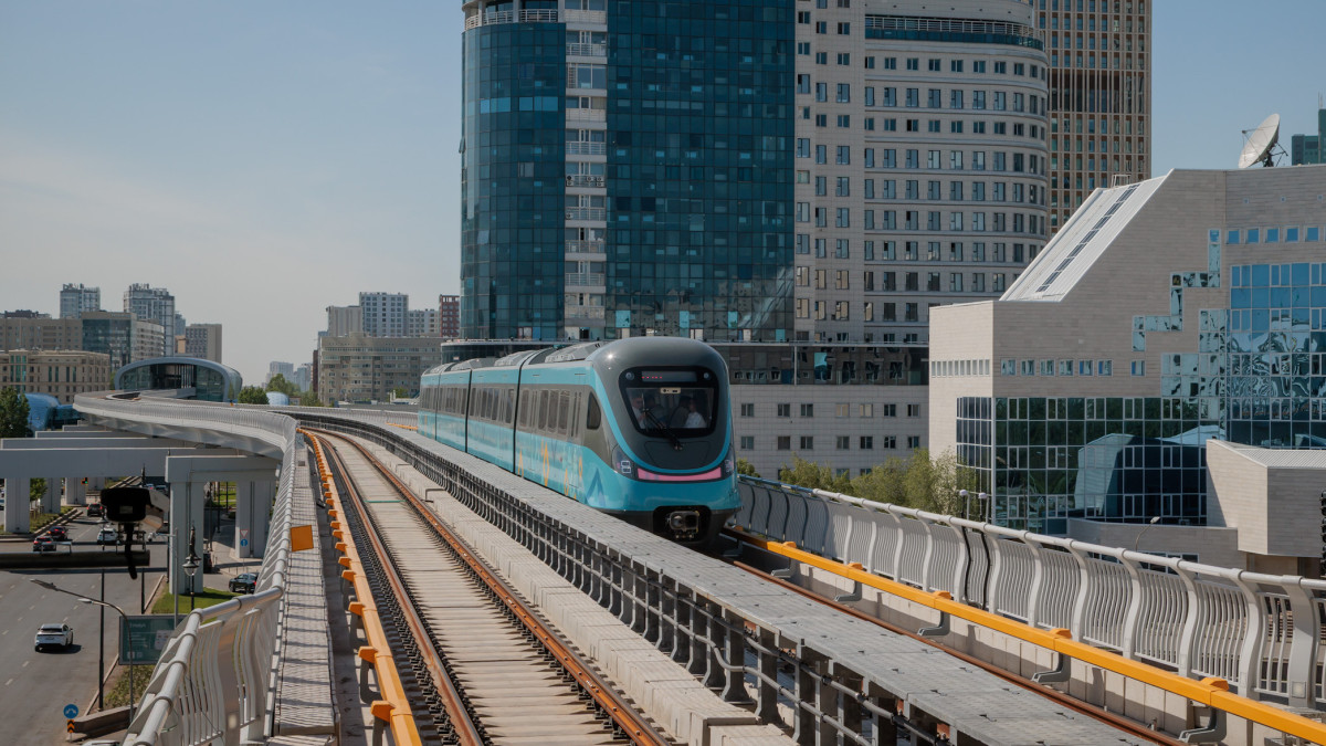 В Астане вводят новые тарифы на легкорельсовый транспорт Tarlan Astana