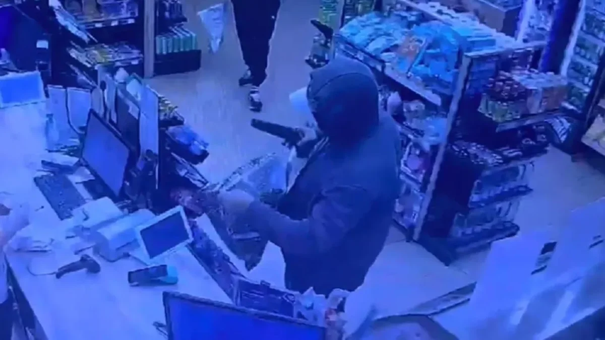 Вооруженное нападение на АЗС попало на видео: чем закончилась дерзкая вылазка