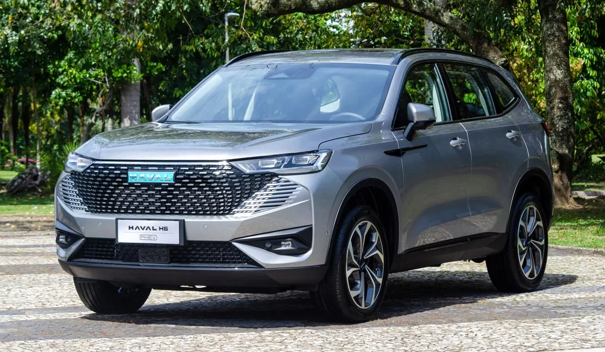 Haval H6 сможет проезжать до 106 км без бензина: гибрид готовят для Казахстана