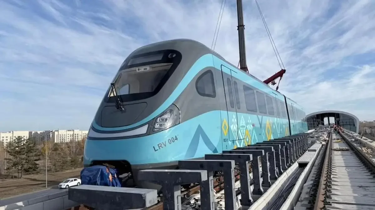 Ездить на LRT станет выгоднее: в Астане появились новые тарифы