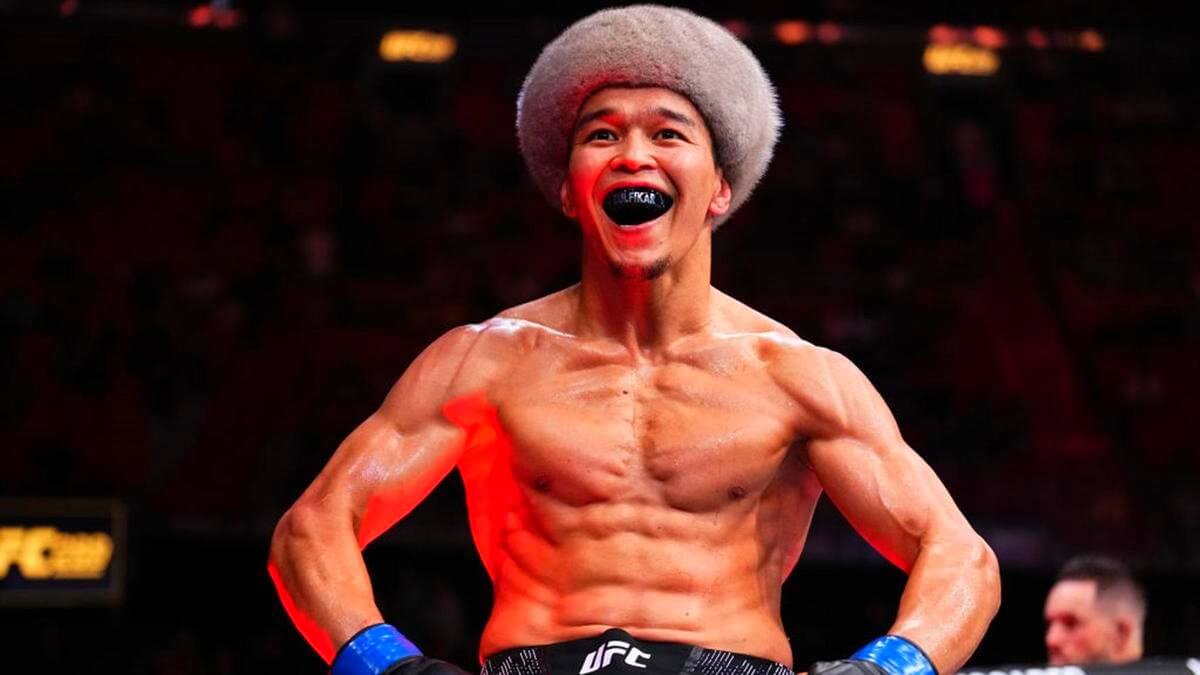 Звезда UFC восхитился Алмабаевым и бросил вызов казахстанцу