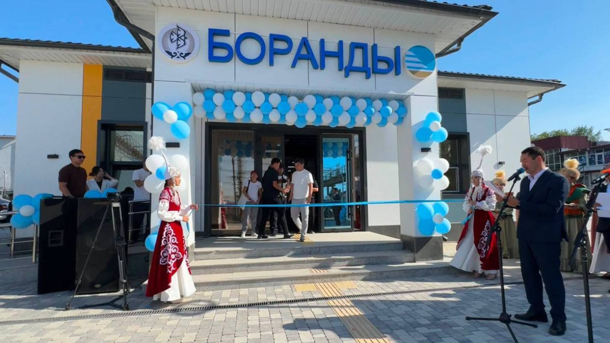 Новые вокзалы получили Уральск и Боранды