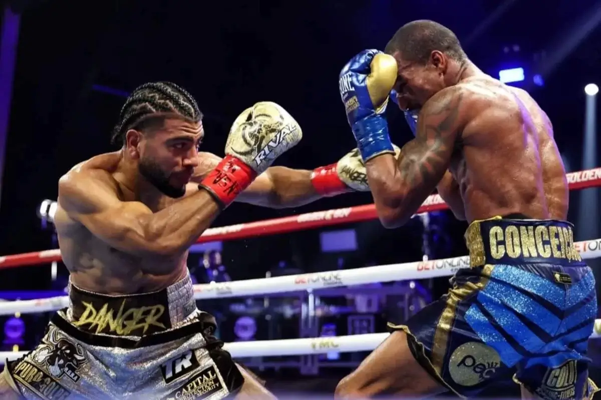 Рэймонд Мураталья Олимпиада чемпионын жеңіп, IBF белбеуін қорғады