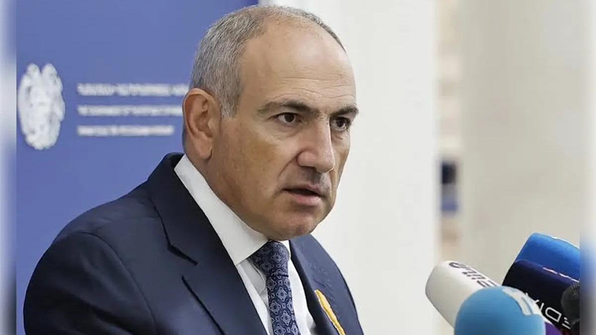 Никол Пашинян объявил об отставке правительства Армении