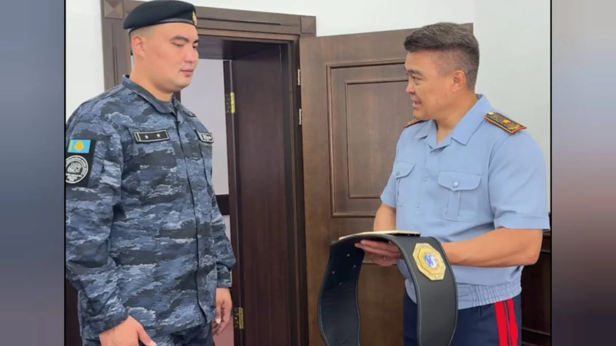 Полицейский, совмещающий службу и спорт, завоевал путевку на турнир "Қазақстан Барысы"