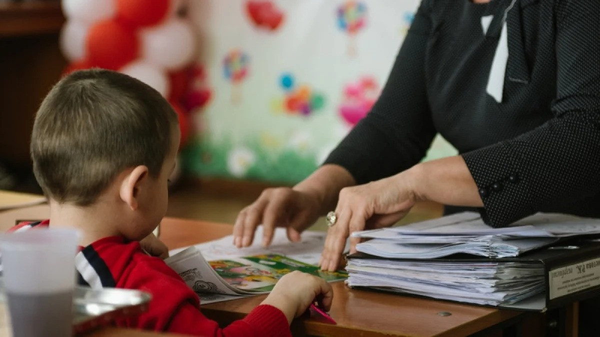 Мектепте оқушының телефонын алып қою заңды ма?