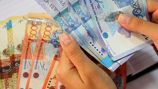 Қазақстандағы инфляция: қай тауар қымбаттап, қайсысы арзандады?