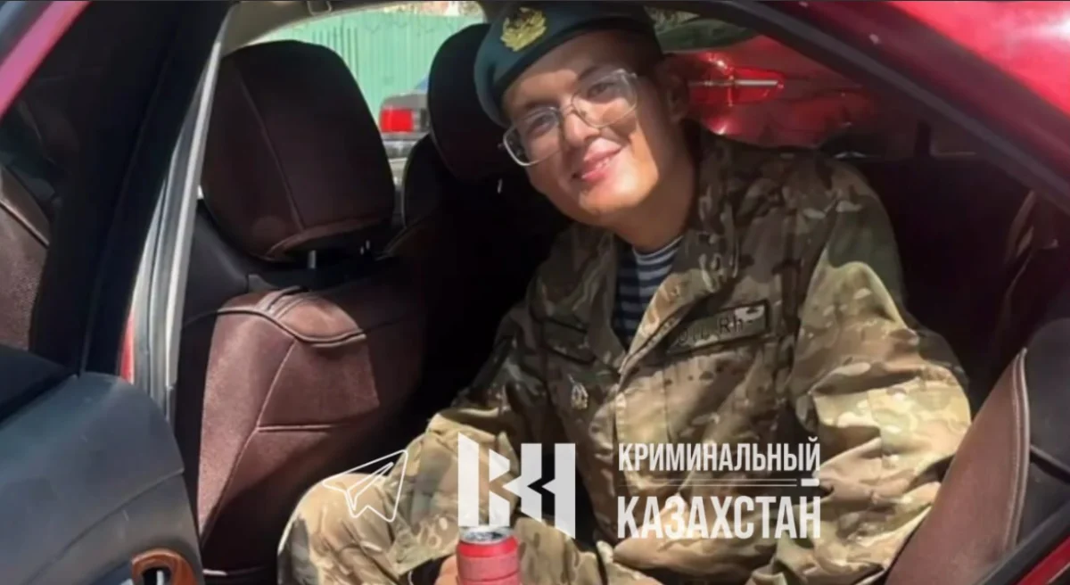 Солдат-срочник оказался в реанимации после падения с 4 этажа воинской части в Конаеве