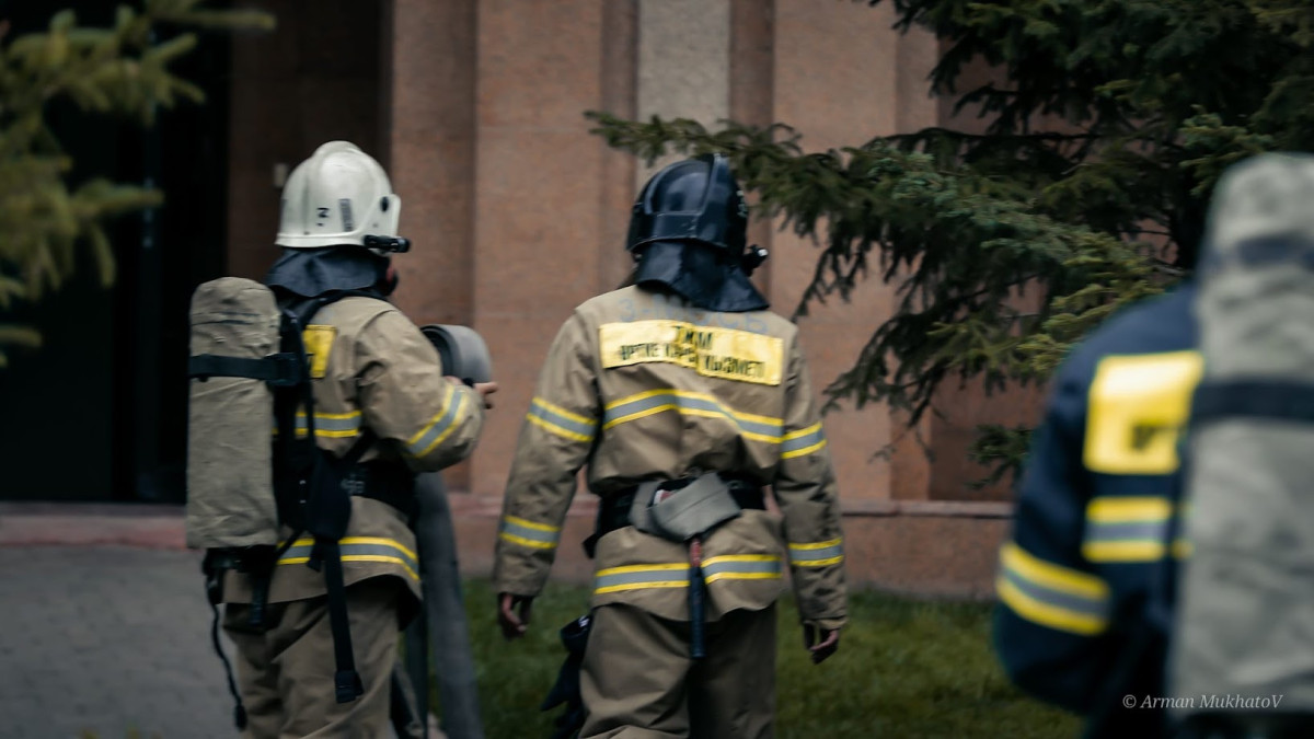 Шымкентте жеңіл автокөлік түгі қалмай жанып кетті