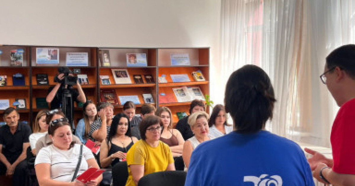  ЖСДП өкілдері Сандықтау ауданының тұрғындарымен кездесті 