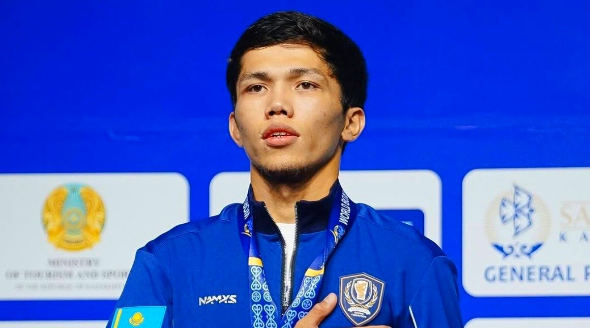 Чемпион мира из Казахстана дебютирует в профессиональном боксе поединком за титул